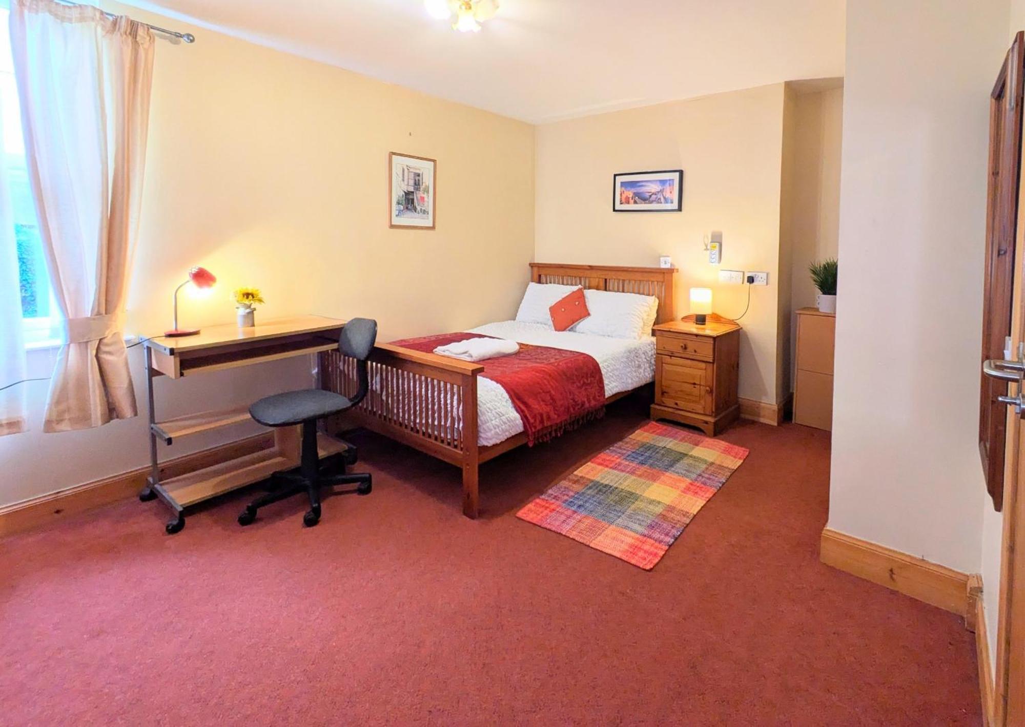 Hollybank - Ensuite Room & Use Of Large Shared Kitchen Dumfries Bagian luar foto