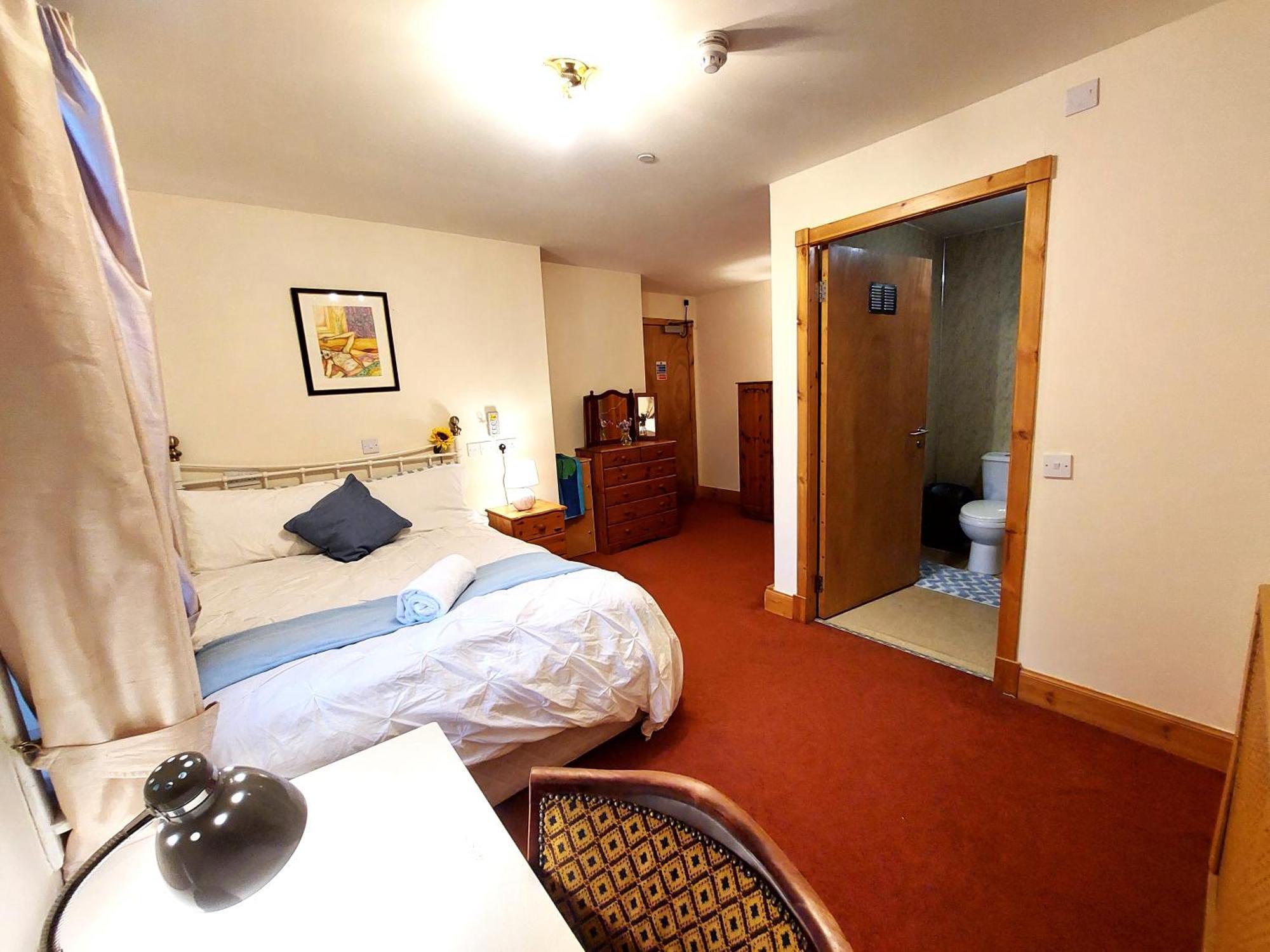 Hollybank - Ensuite Room & Use Of Large Shared Kitchen Dumfries Bagian luar foto
