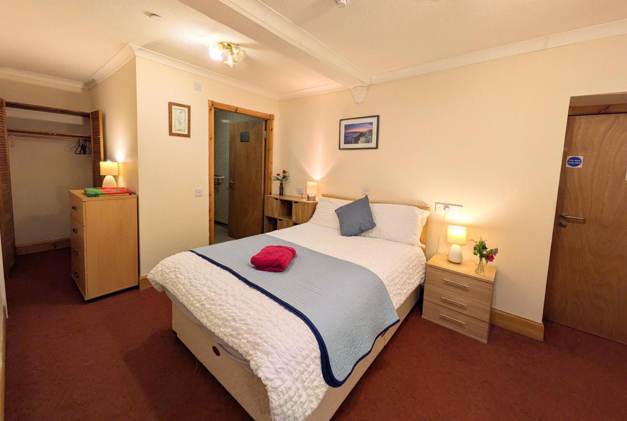 Hollybank - Ensuite Room & Use Of Large Shared Kitchen Dumfries Bagian luar foto